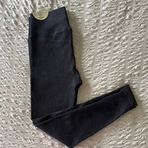 OFFLINE hi-rise leggings Size S